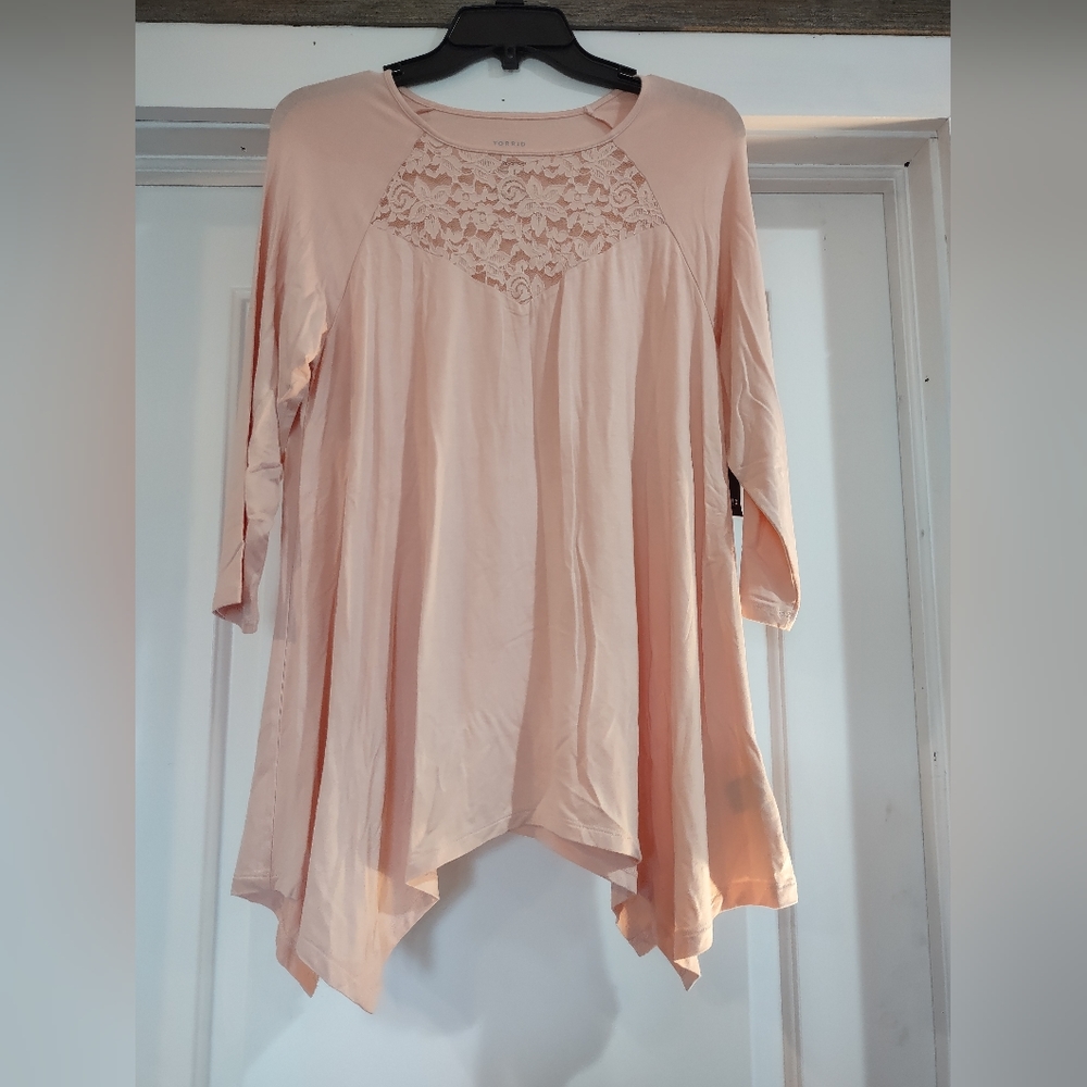 NWT Torrid super soft, lace detail tunic